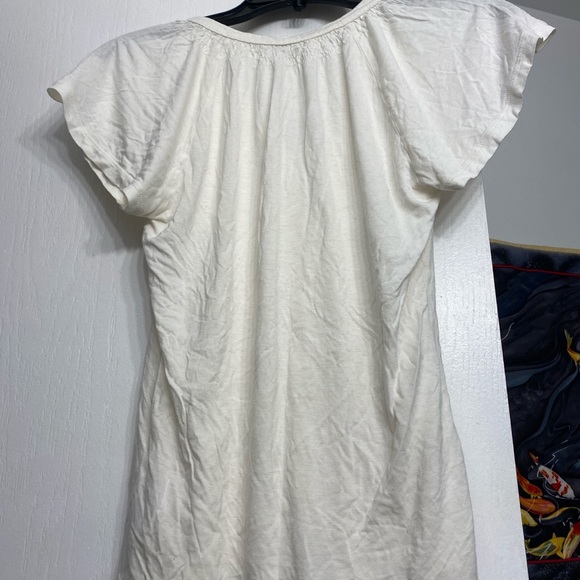 Flowy and soft button down cream coloured shirt - Picture 4 of 4